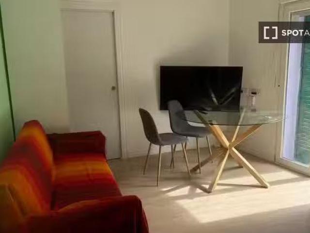 Piso de 3 habitaciones en alquiler en Orcasitas