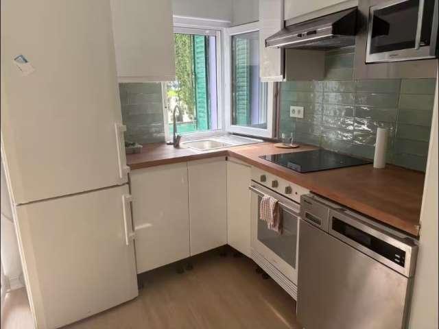 Piso en alquiler de 3 dormitorios en Orcasitas, Madrid