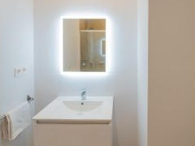 Piso de 3 habitaciones en alquiler en Adelfas, Madrid