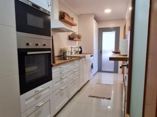 Piso de 3 habitaciones en alquiler en Bueu, Vigo