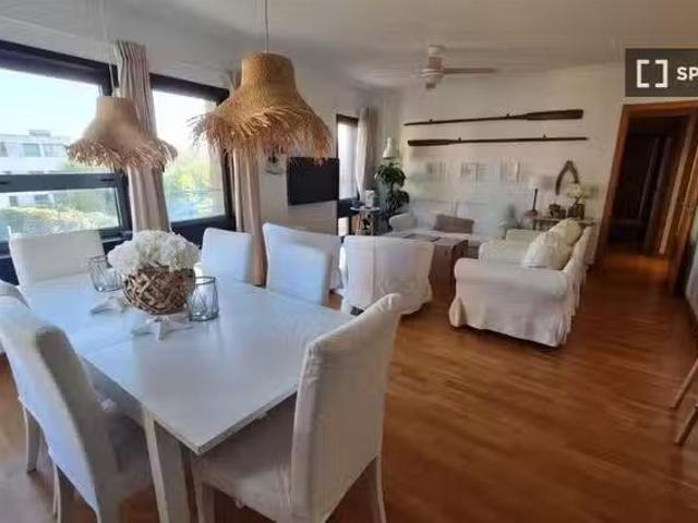Piso de 3 habitaciones en alquiler en Bueu, Vigo