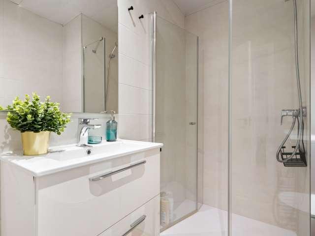 Piso de 3 habitaciones en alquiler en Berruguete, Madrid
