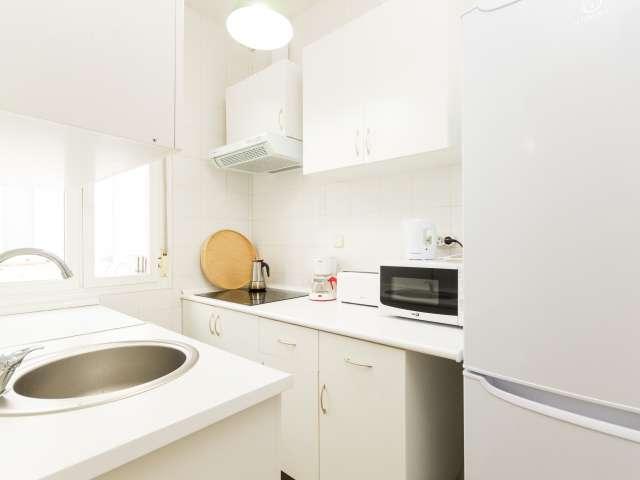 Piso de 3 habitaciones en alquiler en Cortes, Madrid