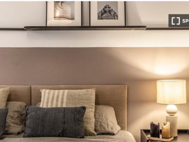 Piso de 3 habitaciones en alquiler en Cortes, Madrid