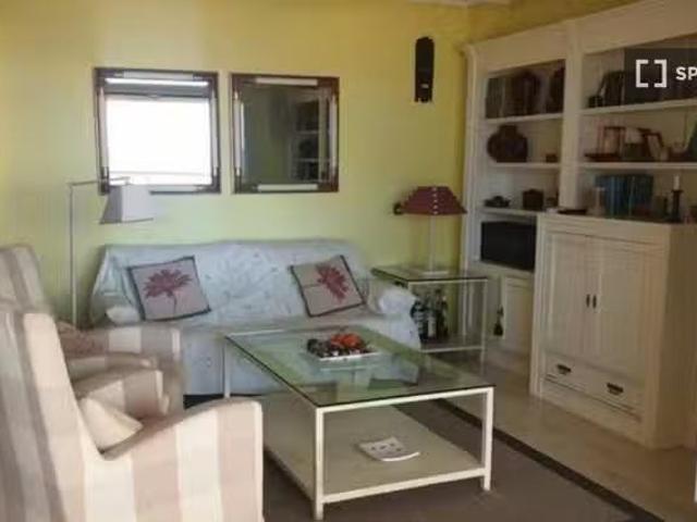 Piso de 3 habitaciones en alquiler en El Campello, Alicante