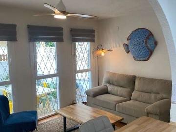 Piso de 3 habitaciones en alquiler en El Campello, Alicante