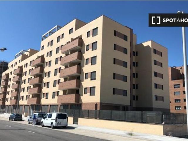 Piso de 3 habitaciones en alquiler en El Cañaveral, Madrid, todos los gastos incluidos
