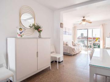 Piso de 3 habitaciones en alquiler en El Perellonet, Valencia