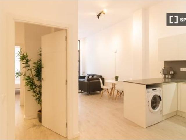Piso de 3 habitaciones en alquiler en El Raval