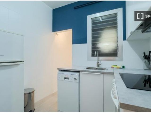 Piso de 3 habitaciones en alquiler en El Raval