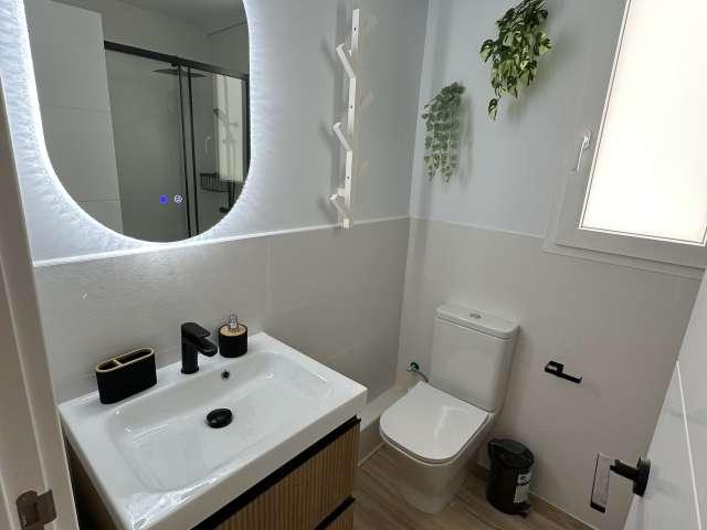 Piso de 3 habitaciones en alquiler en En Corts, Valencia