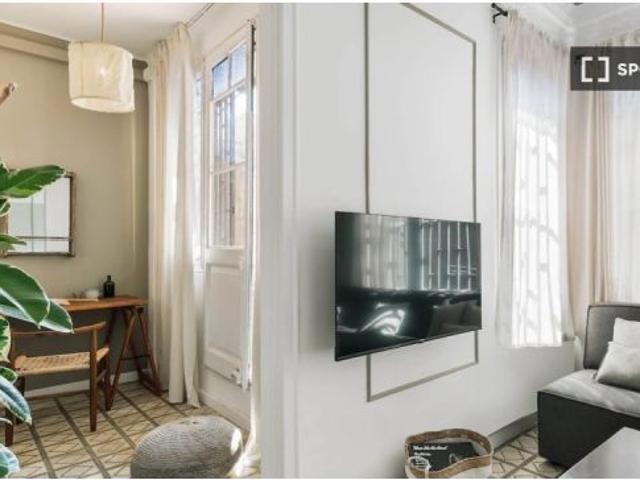 Piso de 3 habitaciones en alquiler en L' Eixample