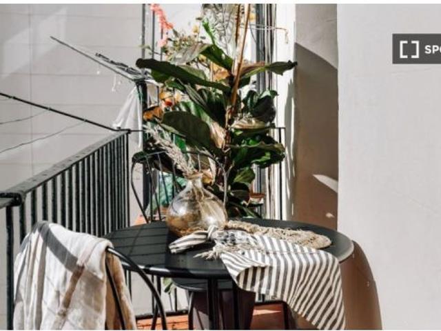 Piso de 3 habitaciones en alquiler en L' Eixample