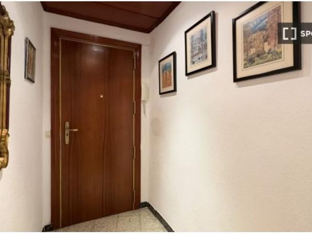 Piso de 3 habitaciones en alquiler en La Marina de Port, gastos incluidos