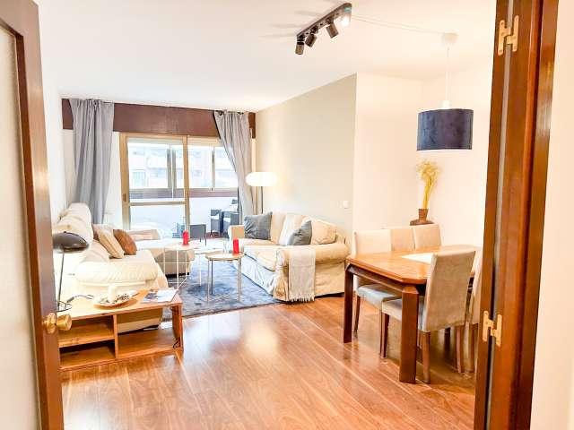 Piso de 3 habitaciones en alquiler en La Paz, Madrid