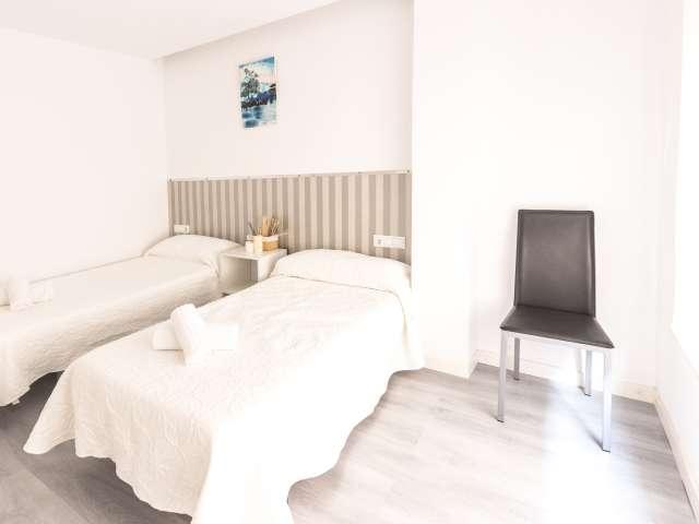 Piso de 3 habitaciones en alquiler en Pajaritos, Granada