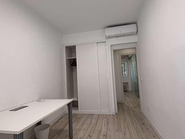 Piso de 3 habitaciones en alquiler en Pinar del Rey, Madrid