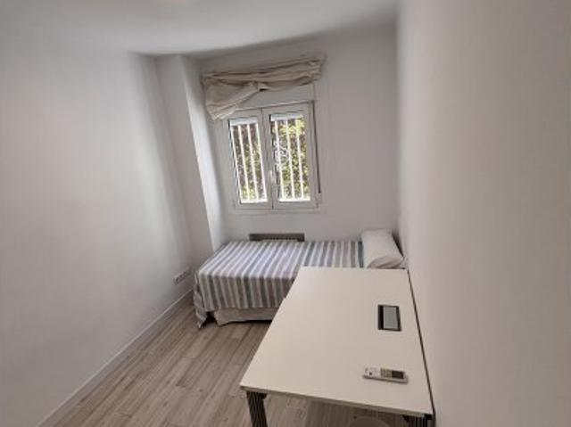 Piso de 3 habitaciones en alquiler en Pinar del Rey, Madrid
