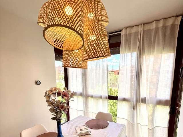 Piso de 3 habitaciones en alquiler en San Fermín, Madrid