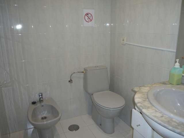 Piso de 3 habitaciones en alquiler en Santander