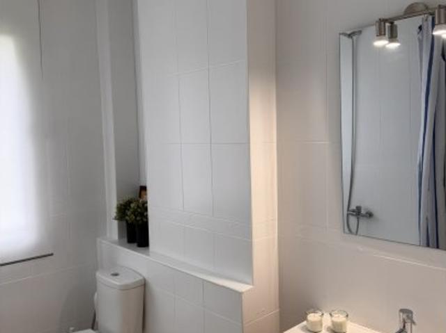 Piso de 3 habitaciones en alquiler en Santander
