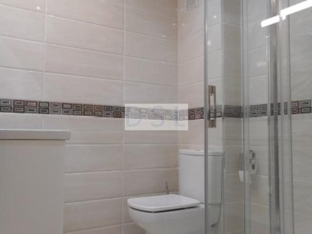 Piso de 3 habitaciones en alquiler en Santander