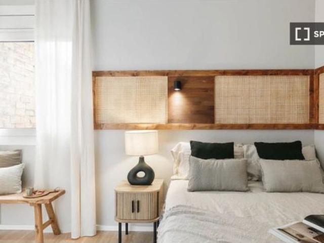 Piso de 3 habitaciones en alquiler en Sarrià