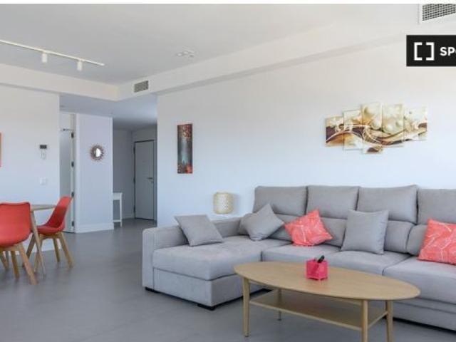 Piso de 3 habitaciones en alquiler en Valdebebas
