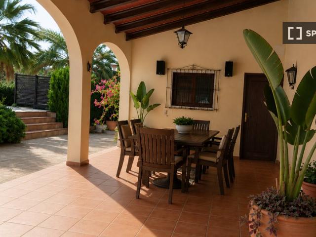 Piso de 3 habitaciones en alquiler en Valencia