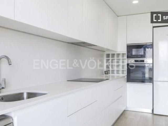 Piso de 3 habitaciones en alquiler en Vilanova i la Geltrú, gastos incluidos