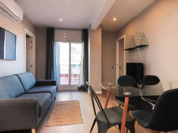 Piso de 3 habitaciones en alquiler en Vilapicina, Barcelona