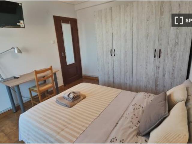 Piso de 3 habitaciones en alquiler en Zaragoza, gastos incluidos