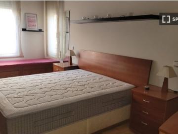 Piso de 3 habitaciones en alquiler en Zaragoza, se admiten mascotas