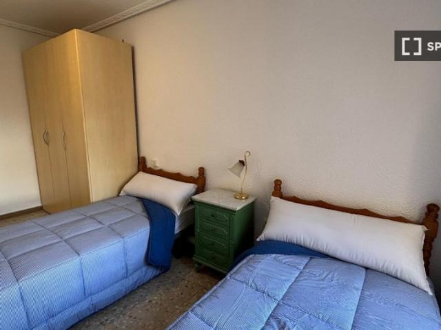 Piso de 3 habitaciones en alquiler en Zaragoza