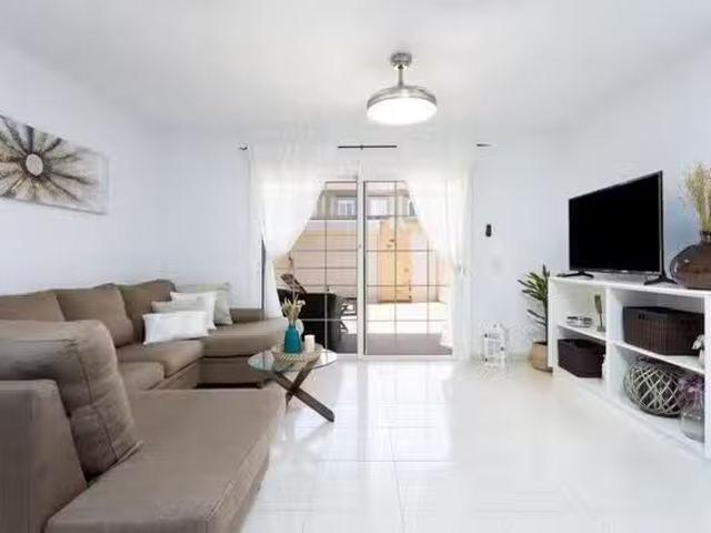 Piso de 3 habitaciones en Arenas del Mar