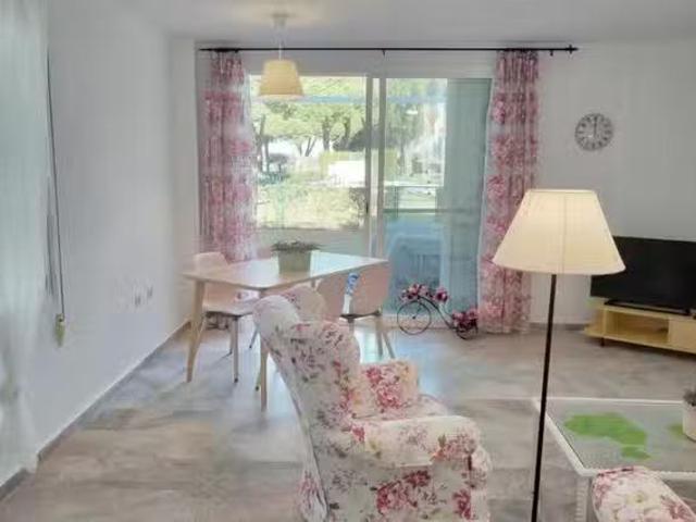 Piso de 3 habitaciones en Calle Escipión, Chiclana de la Front.