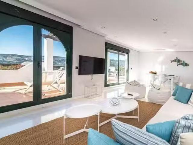 Piso de 3 habitaciones en Casares Costa