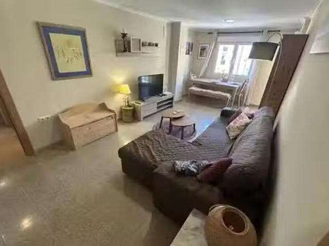 Piso de 3 habitaciones en Carrer del Canoner 3, planta 4, pta 15