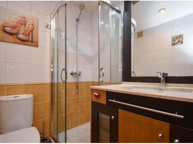 PISO DE 3 HABITACIONES EN EL CENTRO DE CAMBRE