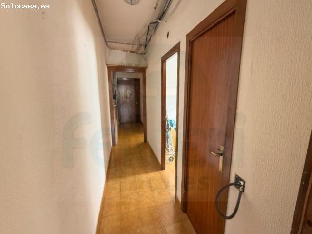 Piso de 3 habitaciones en la Av. Salvador Allende, zona La Gavarra Cornellà de