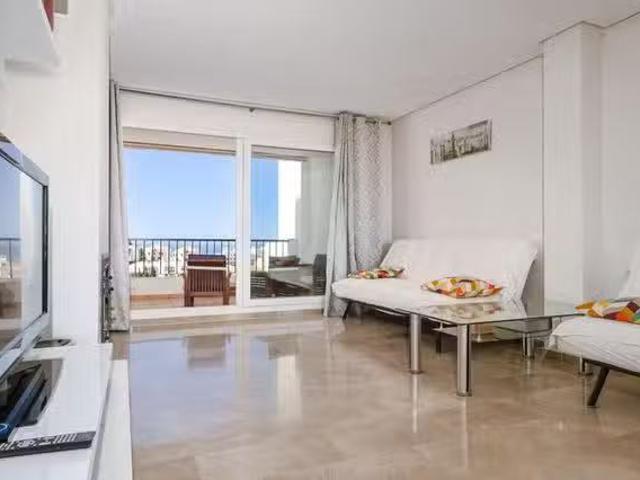Piso de 3 habitaciones en Las Lagunas de Mijas