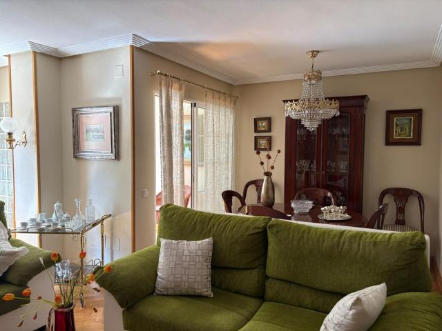 Piso de 3 habitaciones y 2 baños con garaje en Infante Juan Manuel, Murcia
