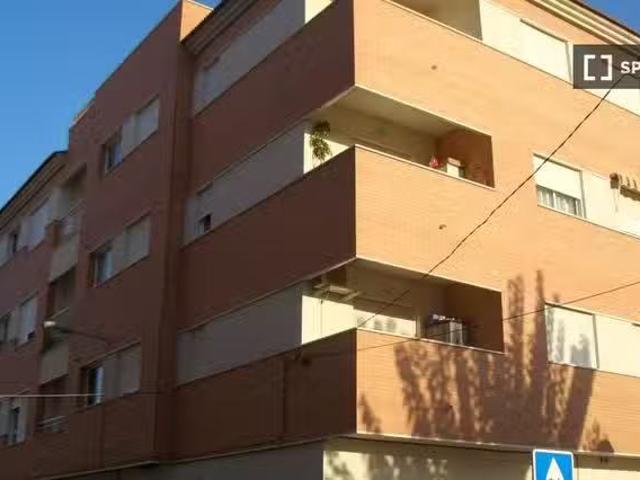 Piso de 4 dormitorios en alquiler en Espinardo, Murcia