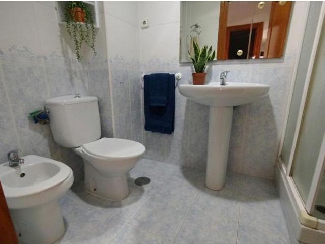 Piso de 4 dormitorios en zona Carlos Haya