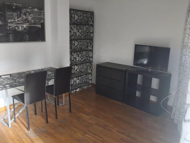 PISO DE 4 DORMITORIOS Y DOS BAÑOS