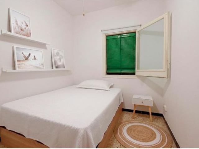 Piso de 4 hab. en Passatge Vila i Rosell – Alquiler de Temporada Estancias de 32 días hasta 12 mese