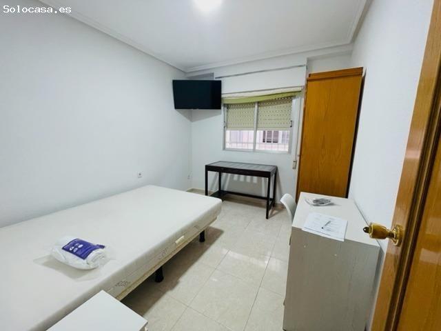 Piso de 4 habitaciones muy cerca de la universidad