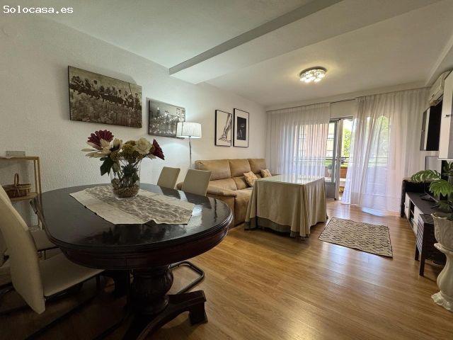Piso de 4 habitaciones con terraza, garaje y piscina comunitaria en Infante Juan Manuel, Murcia