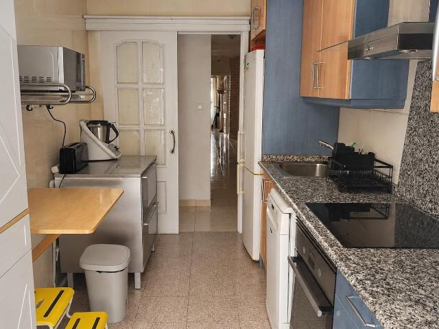 Piso de 4 habitaciones con ascensor en Els Orriols