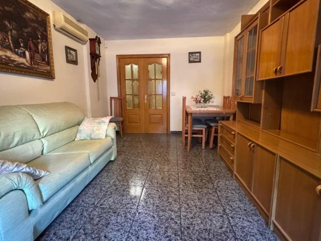 Piso de 4 habitaciones con garaje en Infante Juan Manuel, Murcia